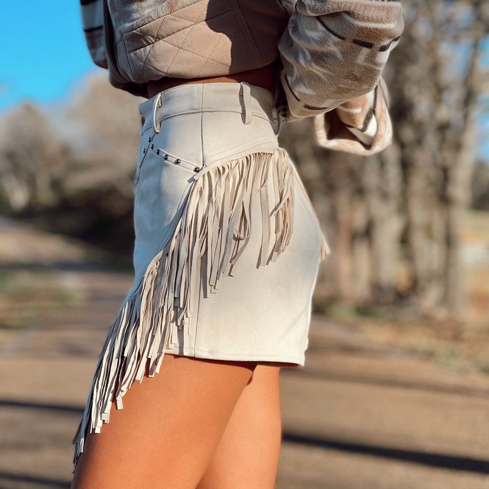 Fringe High-Waist Cream Women's Shorts - Picture 9 of 10